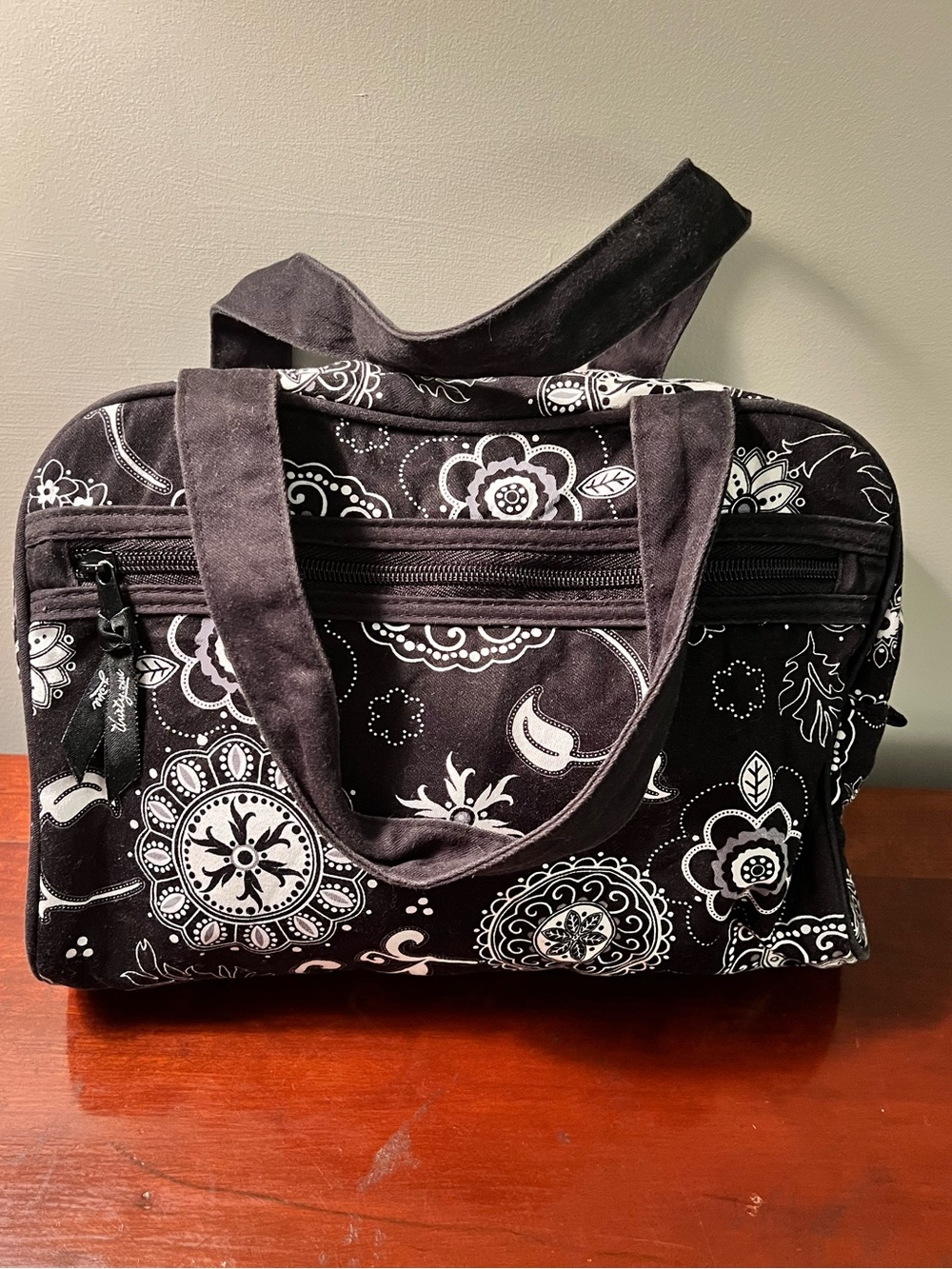 Thirty-One Black & White pattern  Canvas Travel Makeup Bag
